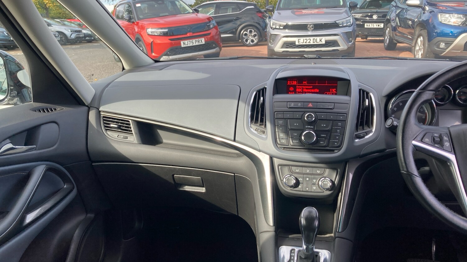Used Vauxhall Zafira Tourer 2014 for sale - 76228135: Photo 14