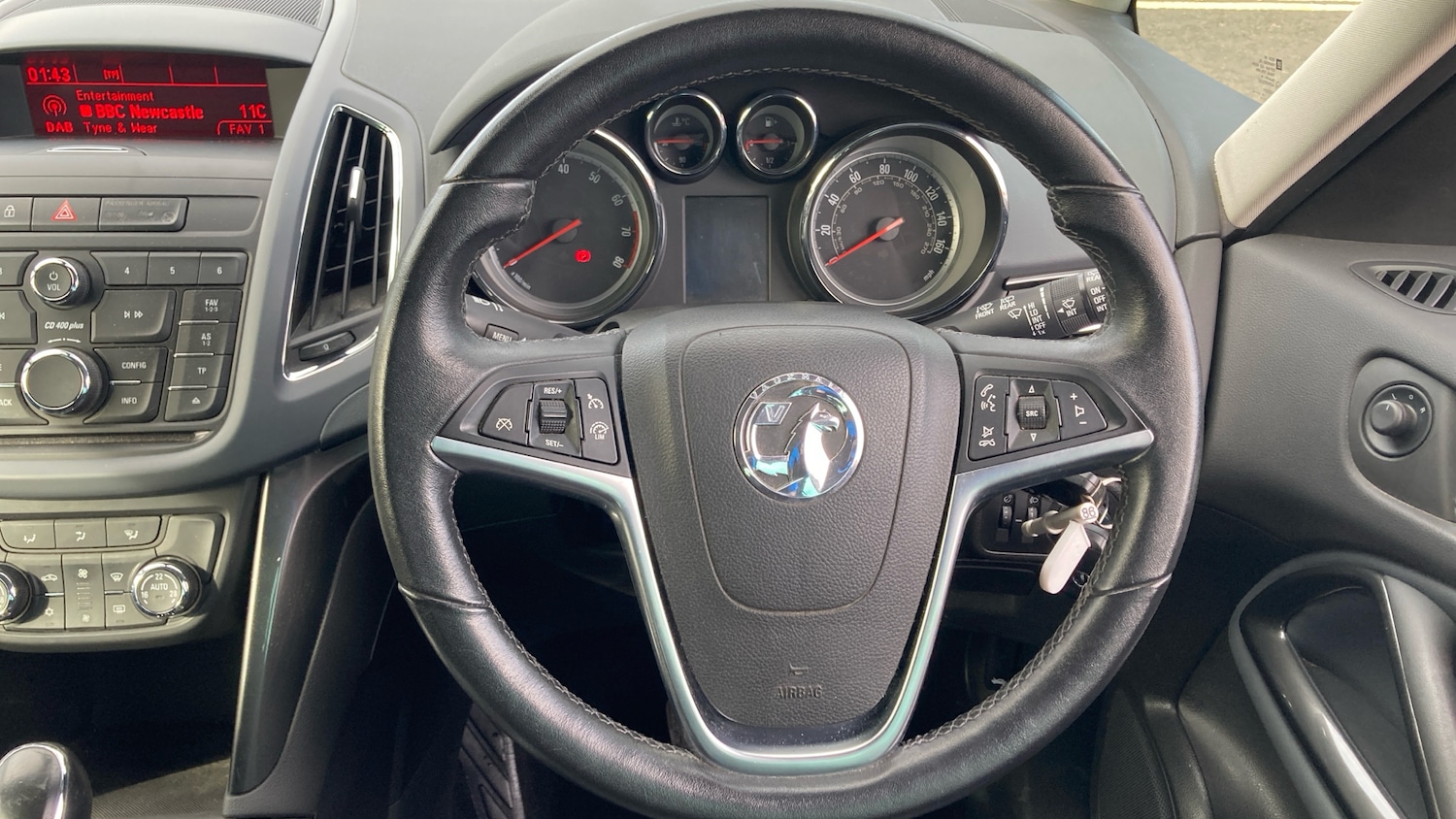 Used Vauxhall Zafira Tourer 2014 for sale - 76228135: Photo 25