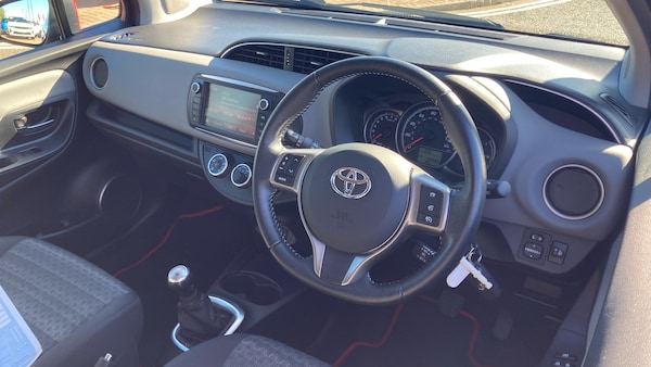 Used Toyota Yaris 2016 for sale - 76026989: Photo 11