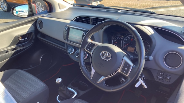 Used Toyota Yaris 2016 for sale - 76026989: Photo 34