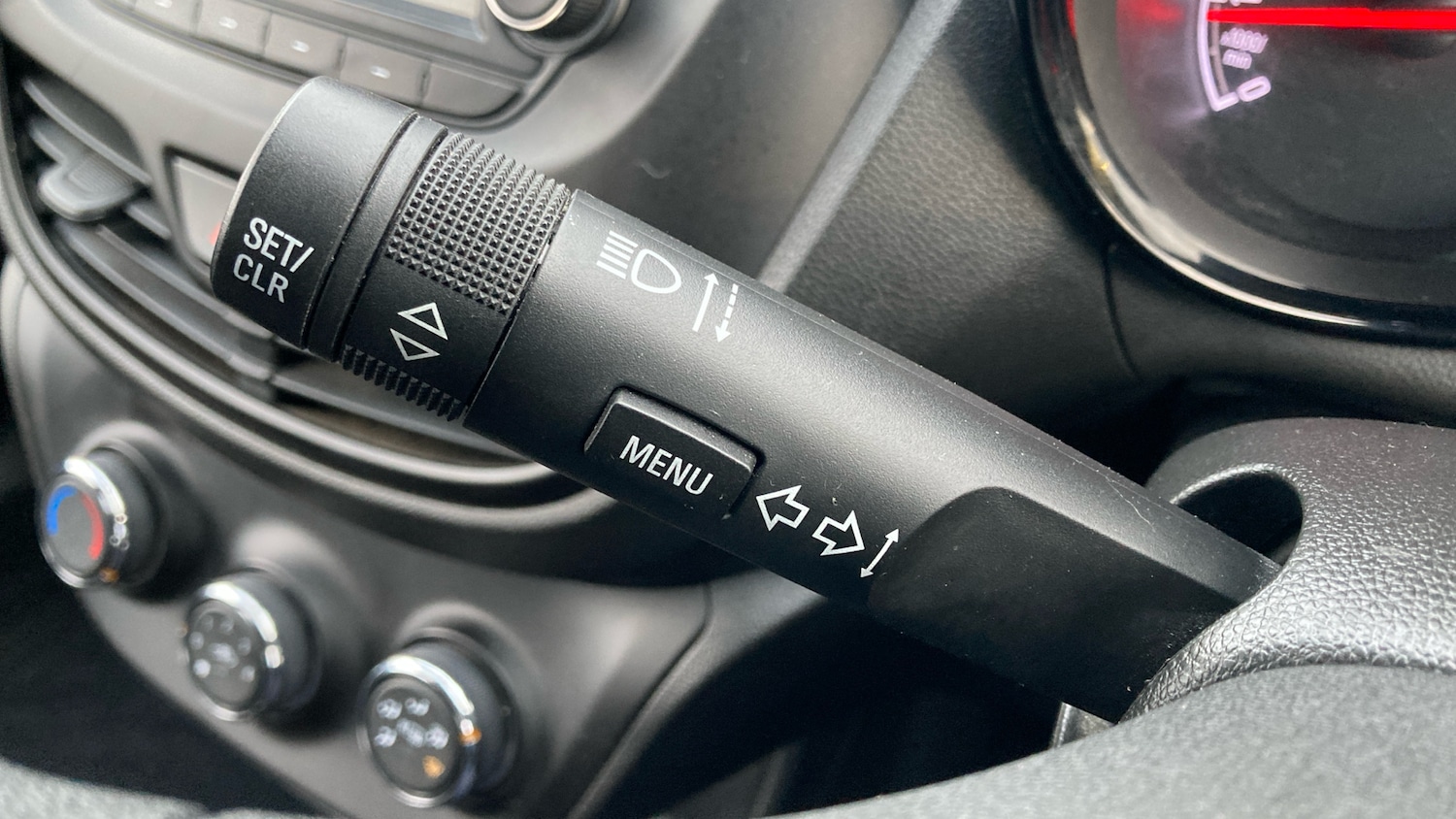 Used Vauxhall Viva 2019 for sale - 77271311: Photo 29