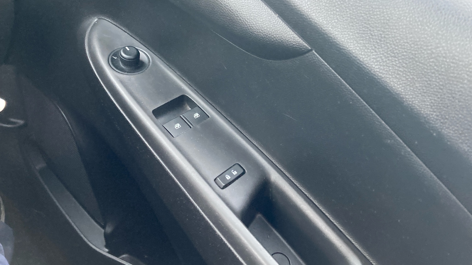 Used Vauxhall Viva 2019 for sale - 77271311: Photo 31