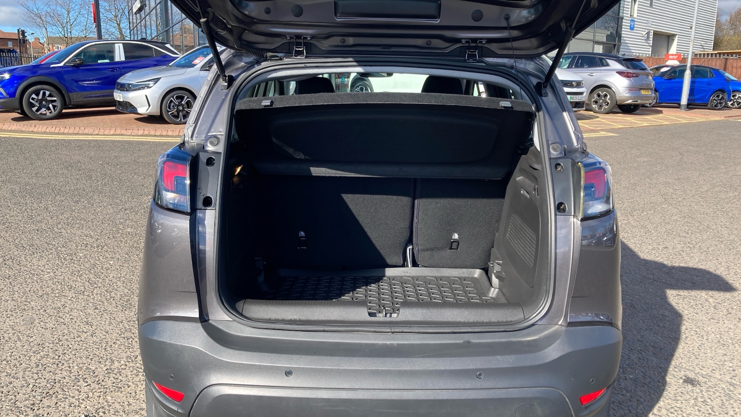 Used Vauxhall Crossland 2022 for sale - 77909939: Photo 4