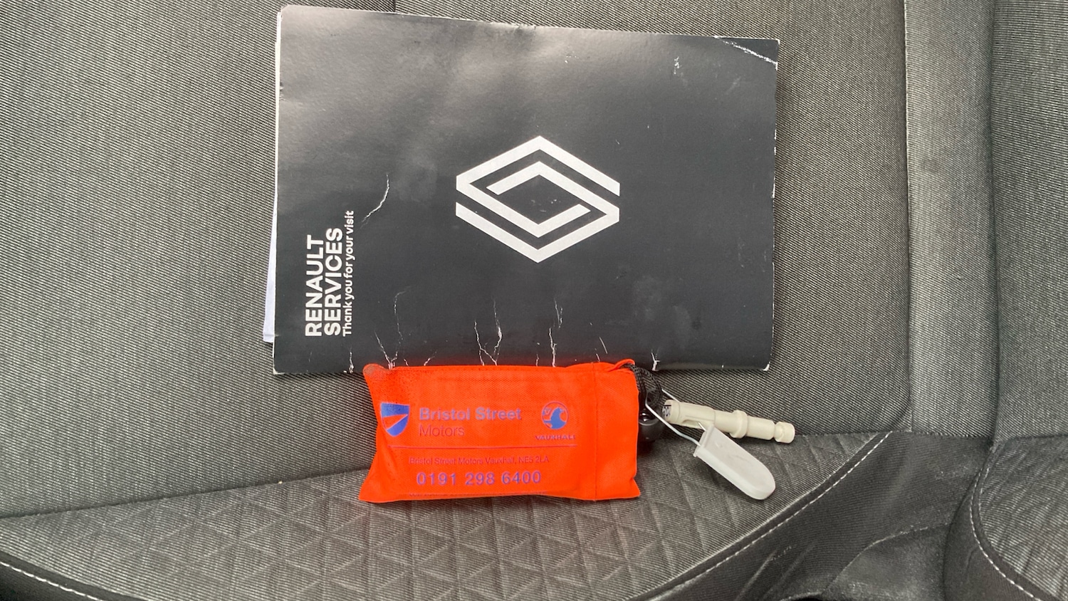 Used Renault Captur 2022 for sale - 77033362: Photo 21