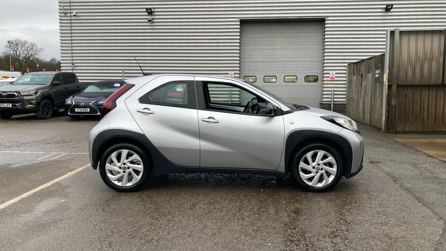 Used Toyota Aygo X 2023 for sale - 77732308: Photo 16