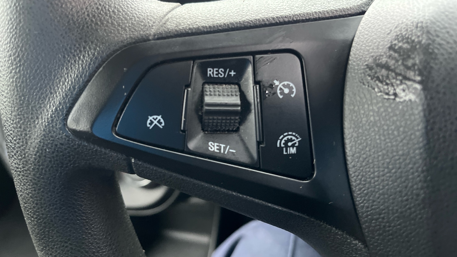 Used Vauxhall Viva 2016 for sale - 76687084: Photo 32