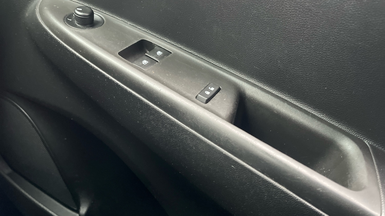 Used Vauxhall Viva 2016 for sale - 76687084: Photo 37