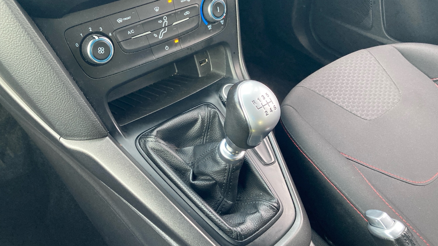 Used Ford Focus 2018 for sale - 76817415: Photo 13