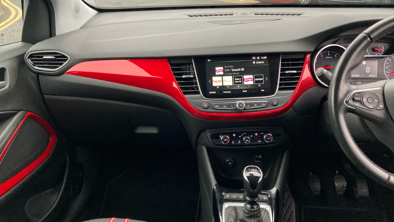 Used Vauxhall Crossland 2023 for sale - 77351121: Photo 14