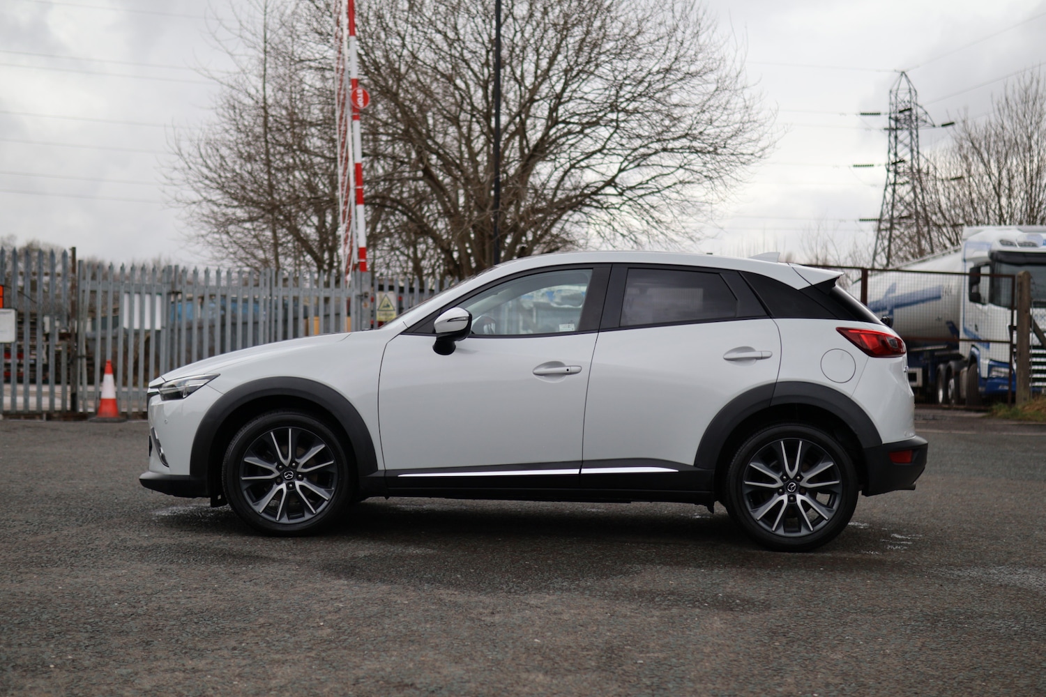 Used Mazda CX-3 2017 for sale - 78167948: Photo 4