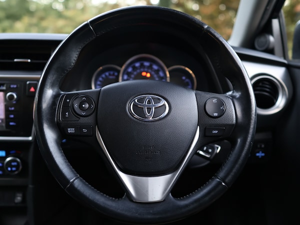 Used Toyota Auris 2014 for sale - 75330000: Photo 15