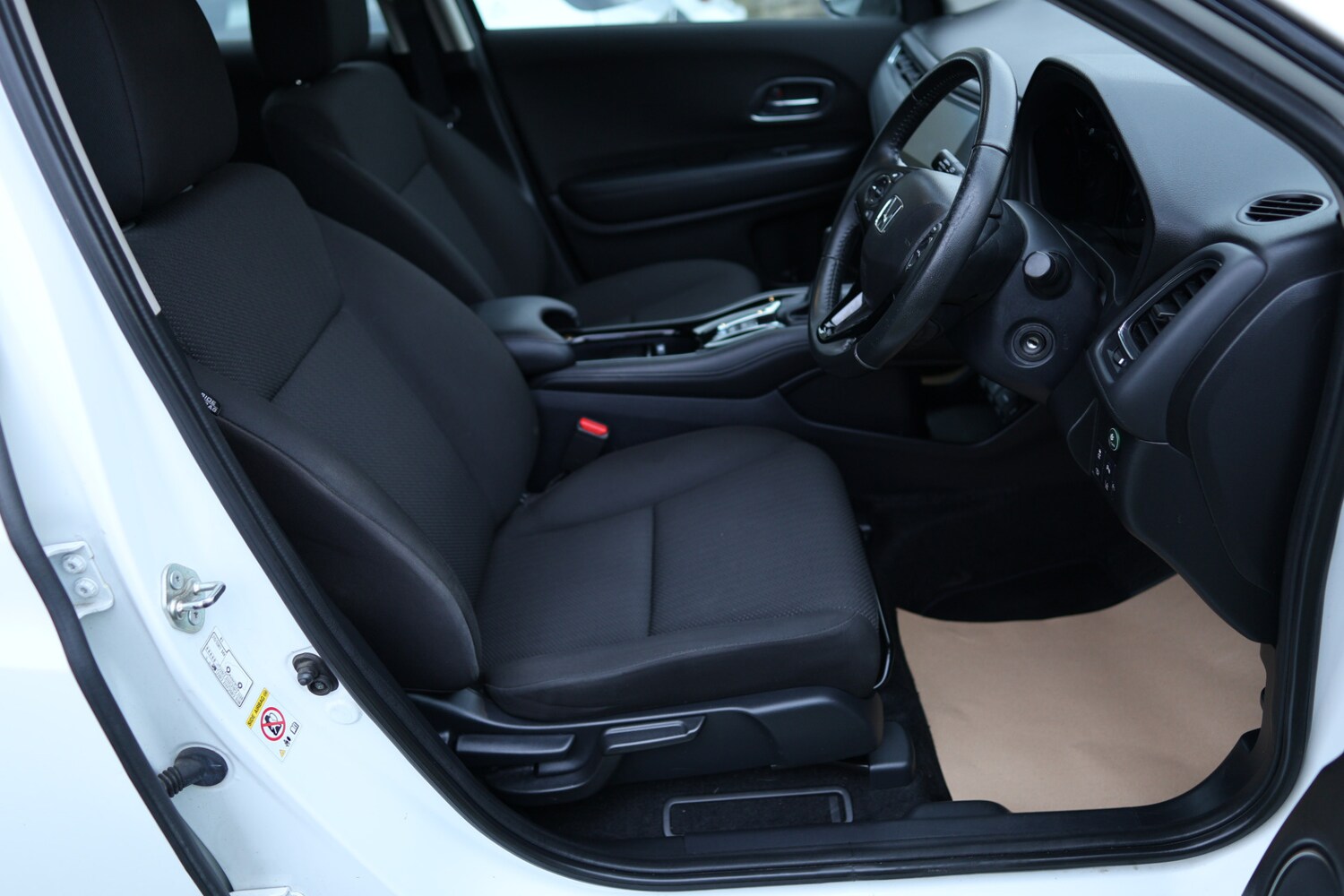 Used Honda HR-V 2015 for sale - 78166685: Photo 13