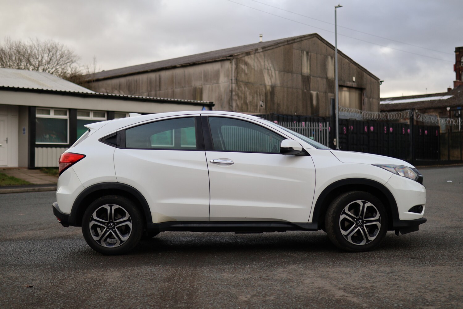 Used Honda HR-V 2015 for sale - 78166685: Photo 8