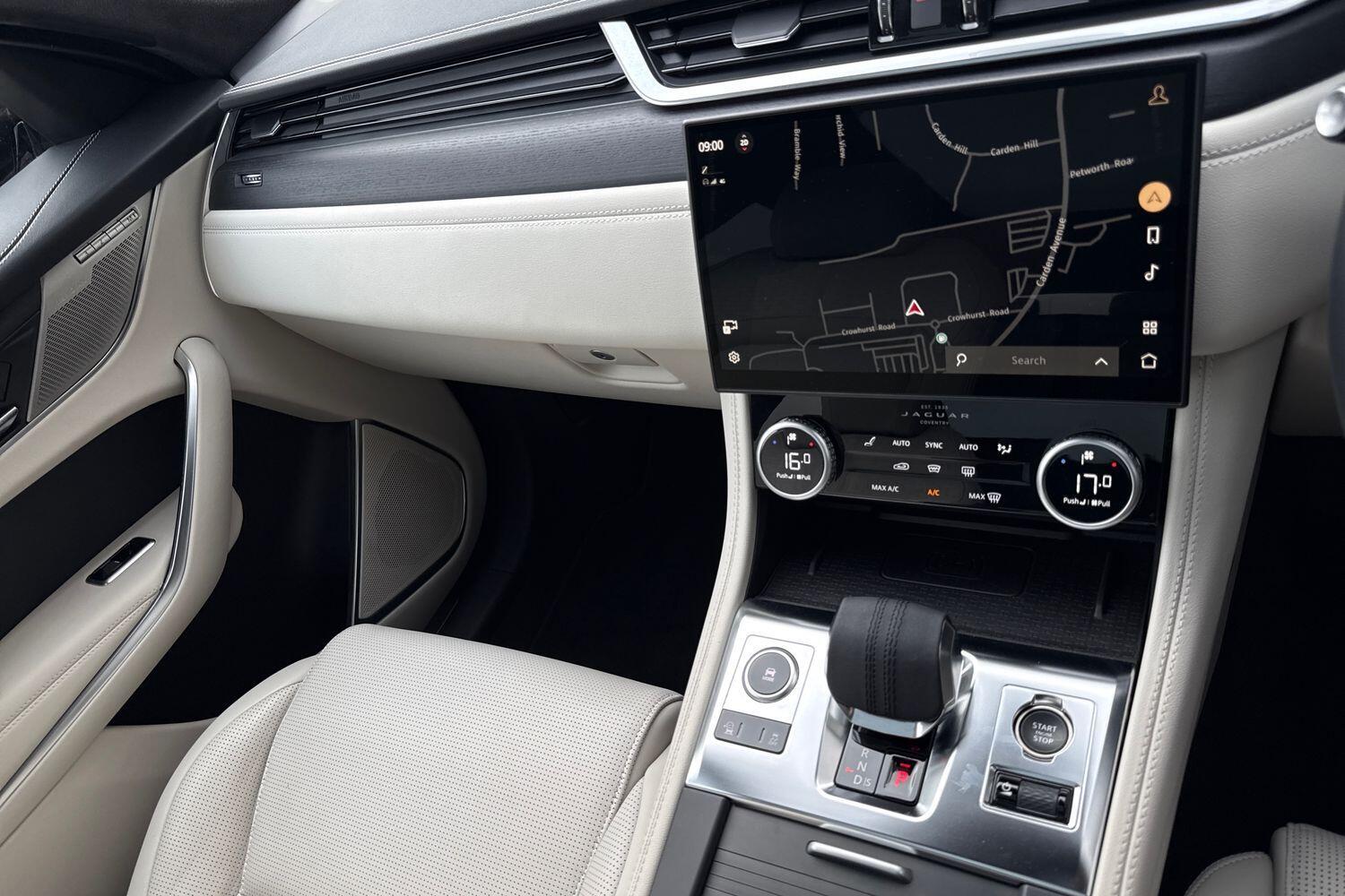 Used Jaguar F-Pace 2024 for sale - 76550904: Photo 30