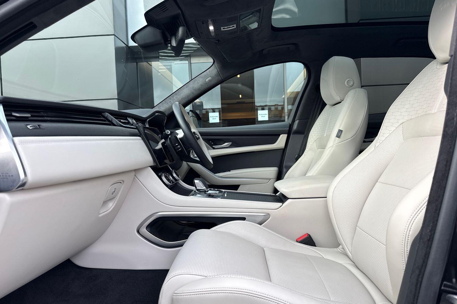 Used Jaguar F-Pace 2024 for sale - 76550904: Photo 51