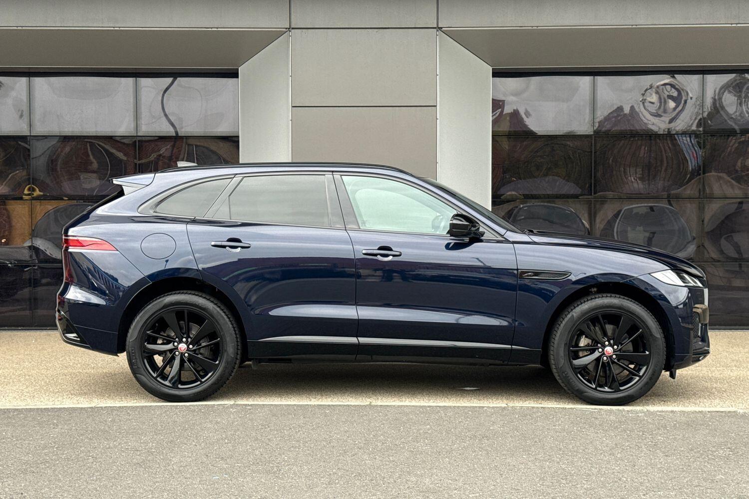 Used Jaguar F-Pace 2023 for sale - 76136607: Photo 2