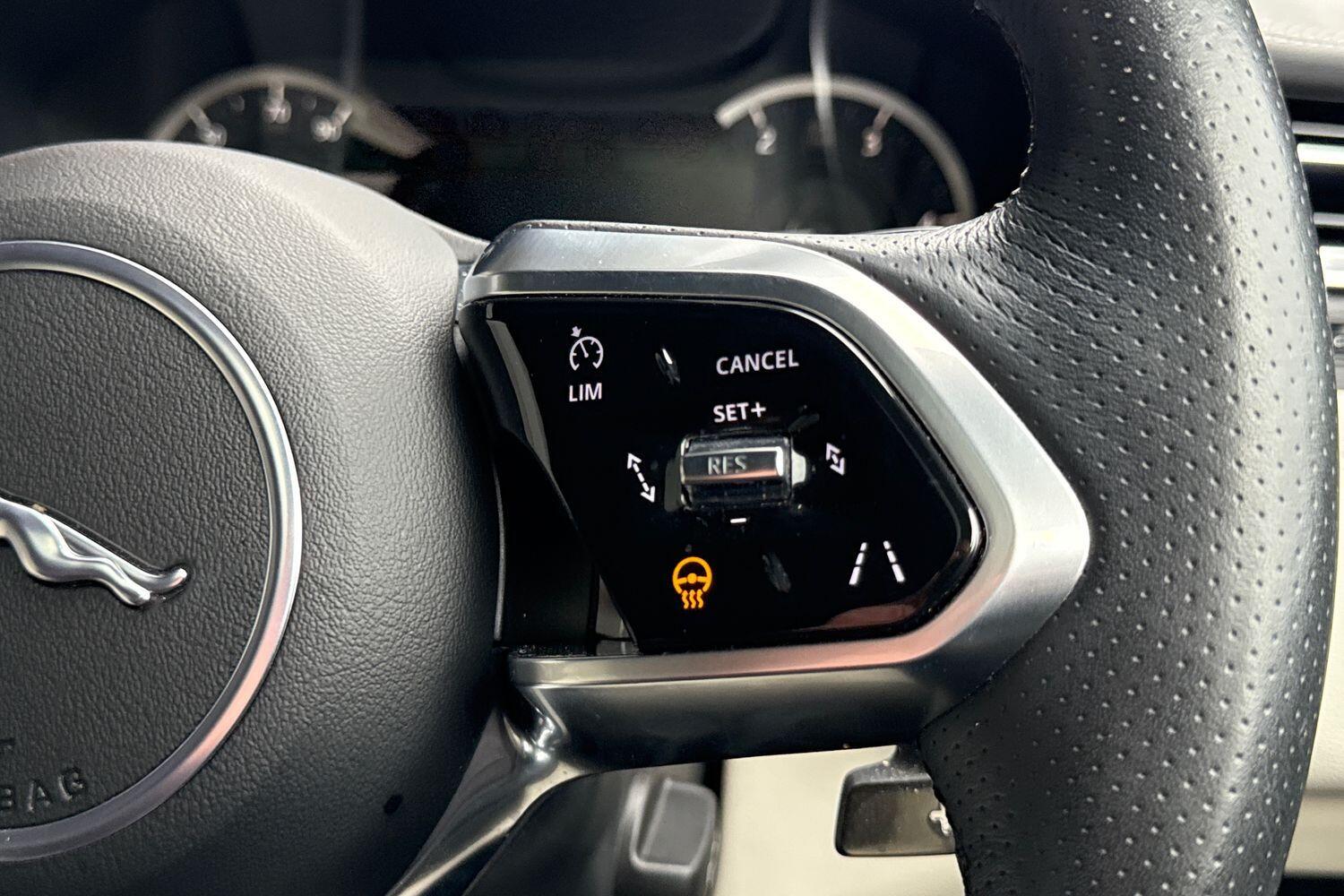 Used Jaguar F-Pace 2023 for sale - 76136607: Photo 25