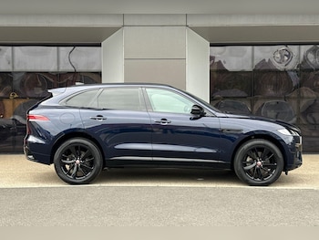 Used Jaguar F-Pace 2023 for sale - 76136607: Photo 2