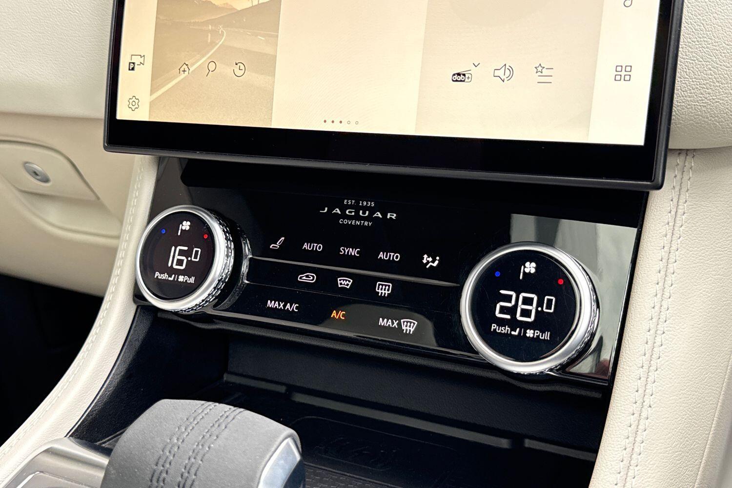 Used Jaguar F-Pace 2023 for sale - 76136607: Photo 58