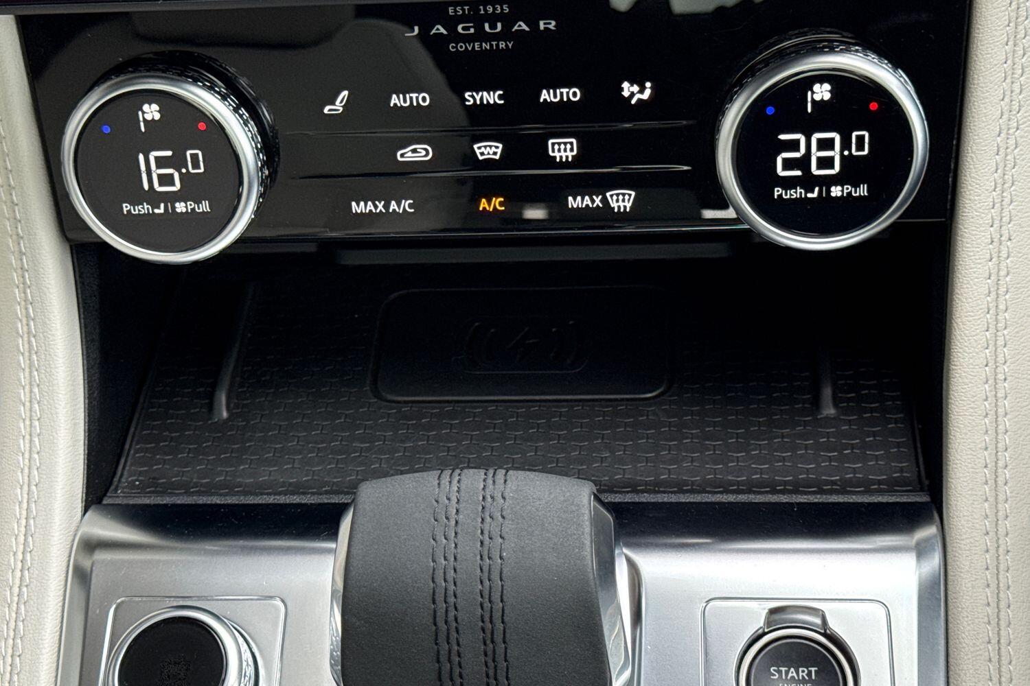 Used Jaguar F-Pace 2023 for sale - 76136607: Photo 59