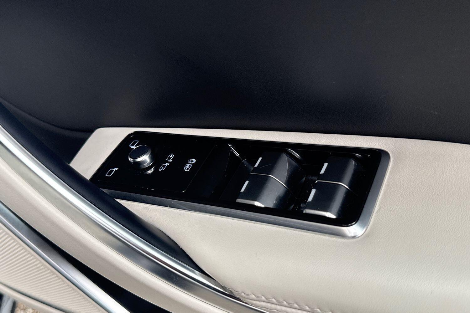 Used Jaguar XF 2024 for sale - 76200486: Photo 19