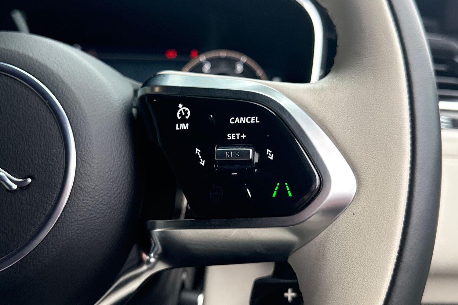 Used Jaguar XF 2024 for sale - 76200486: Photo 31