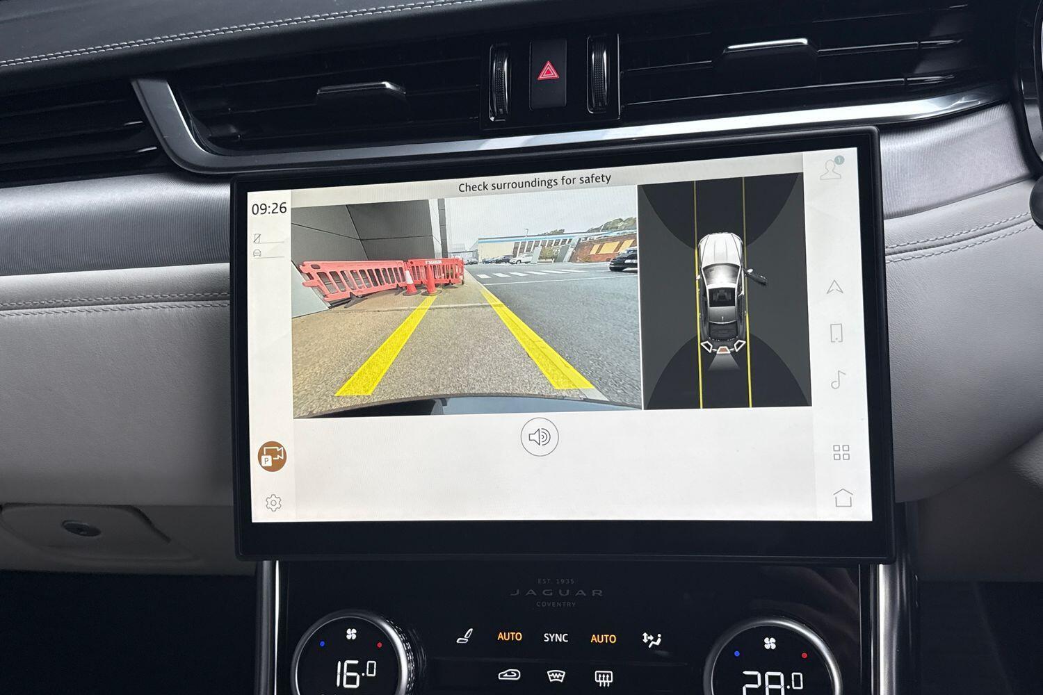 Used Jaguar XF 2024 for sale - 76200486: Photo 4