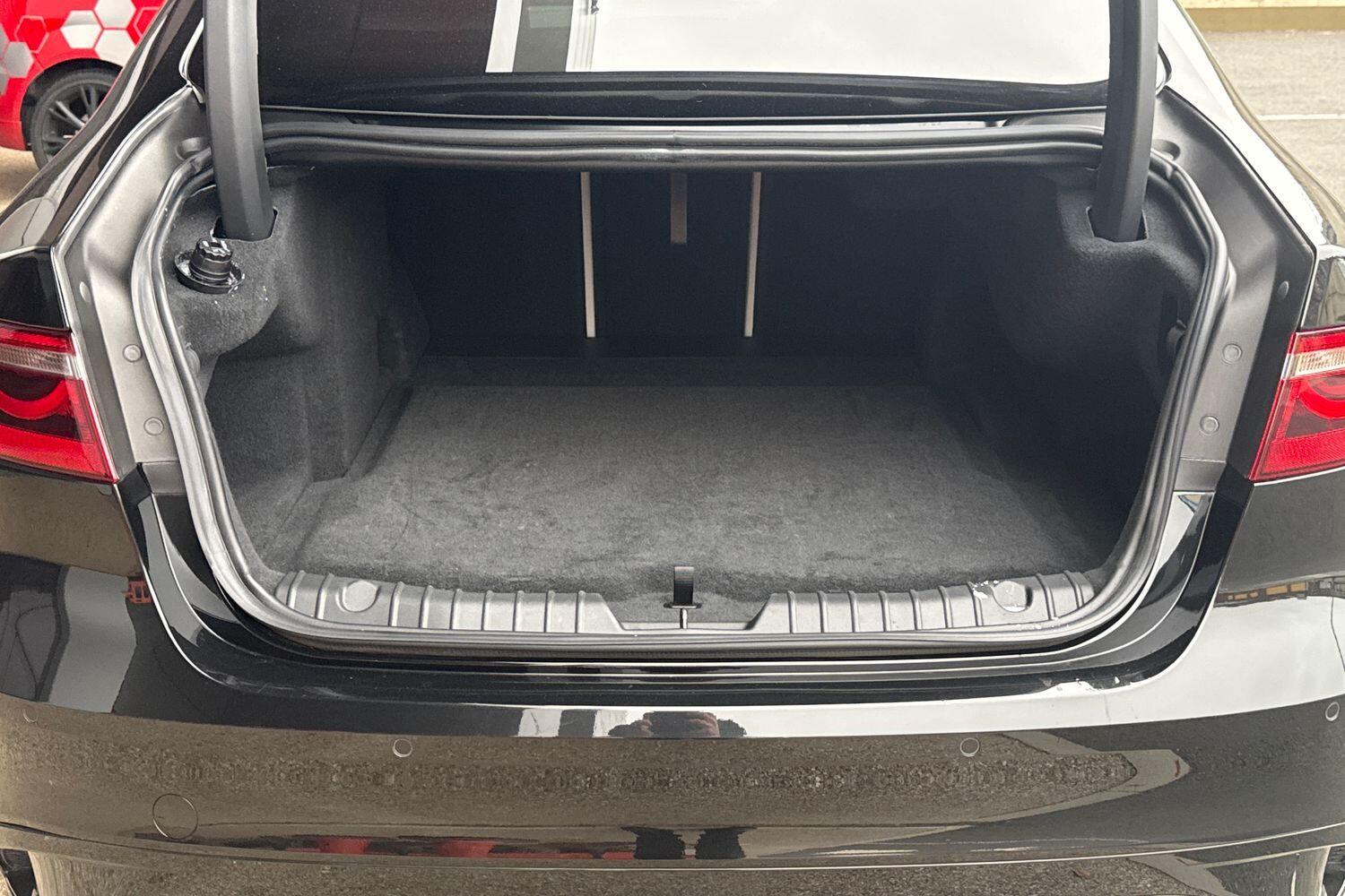 Used Jaguar XF 2024 for sale - 76200486: Photo 41