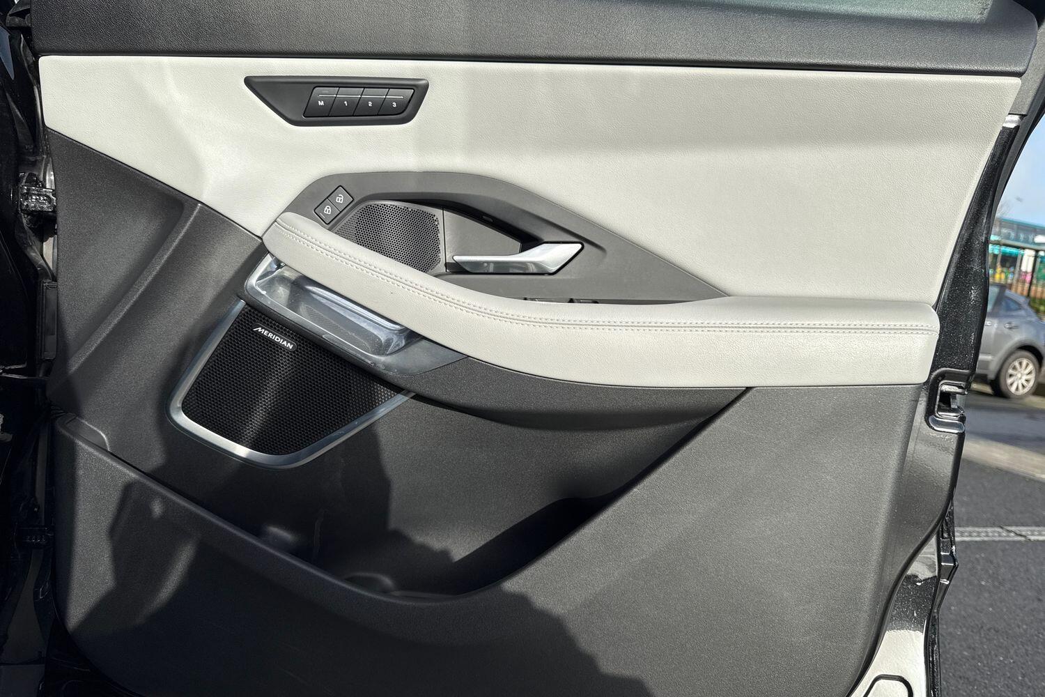 Used Jaguar E-Pace 2023 for sale - 76913019: Photo 19