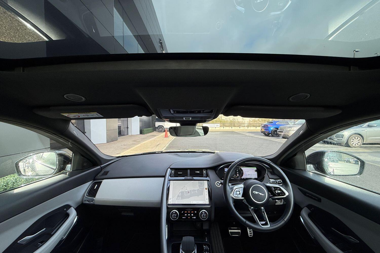 Used Jaguar E-Pace 2023 for sale - 76913019: Photo 3