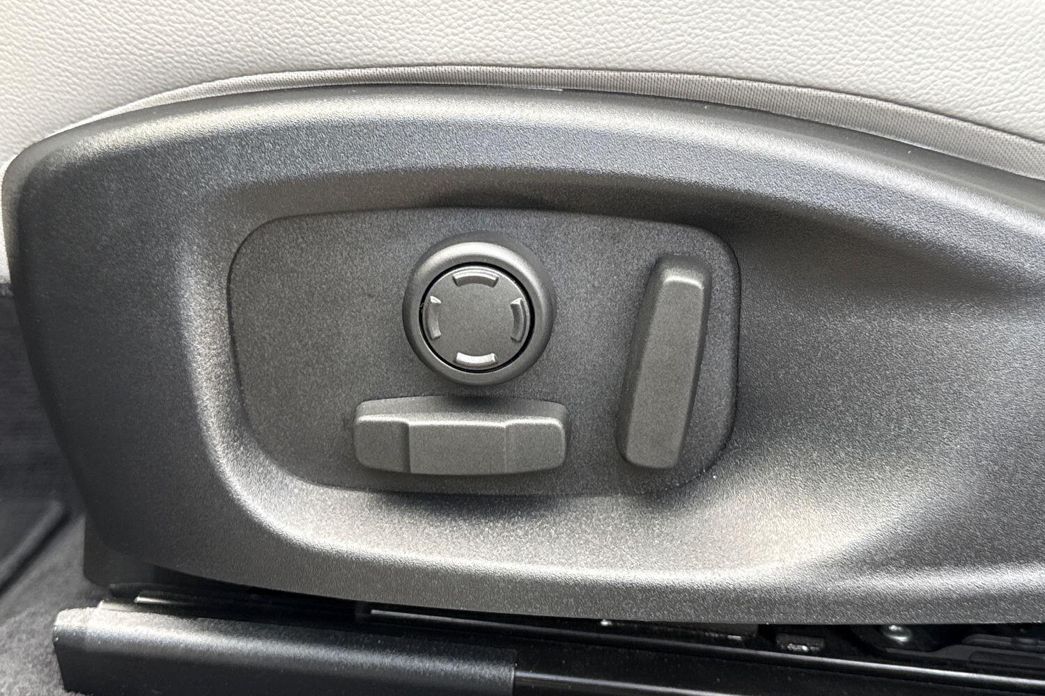 Used Jaguar E-Pace 2023 for sale - 76913019: Photo 52