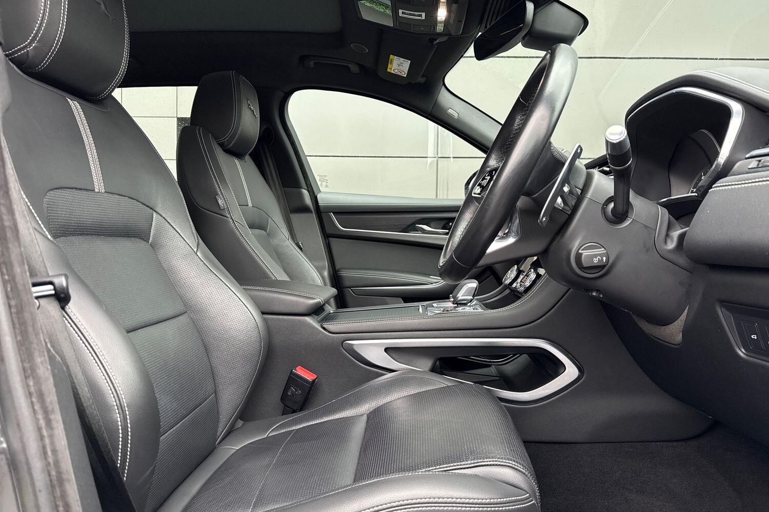 Used Jaguar F-Pace for sale - 77191223: Photo 21