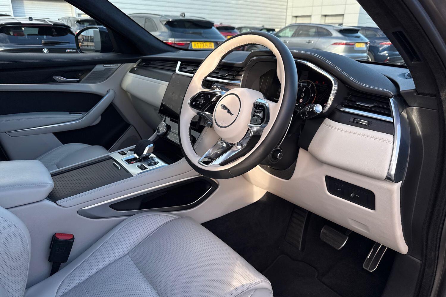 Used Jaguar F-Pace 2024 for sale - 77377523: Photo 16