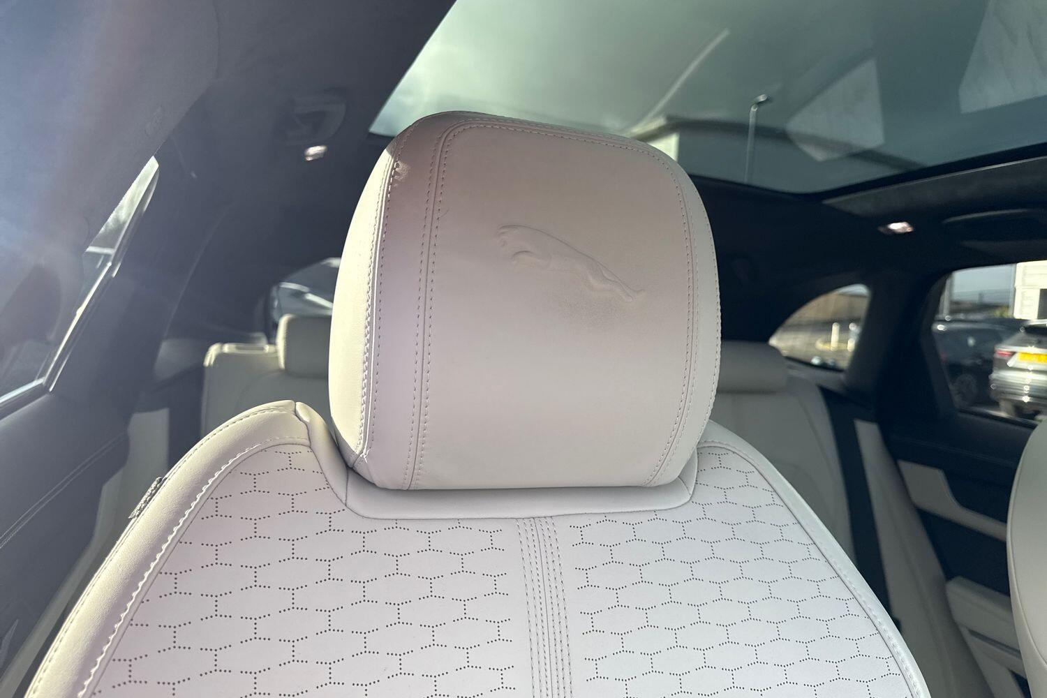 Used Jaguar F-Pace 2023 for sale - 77358850: Photo 17