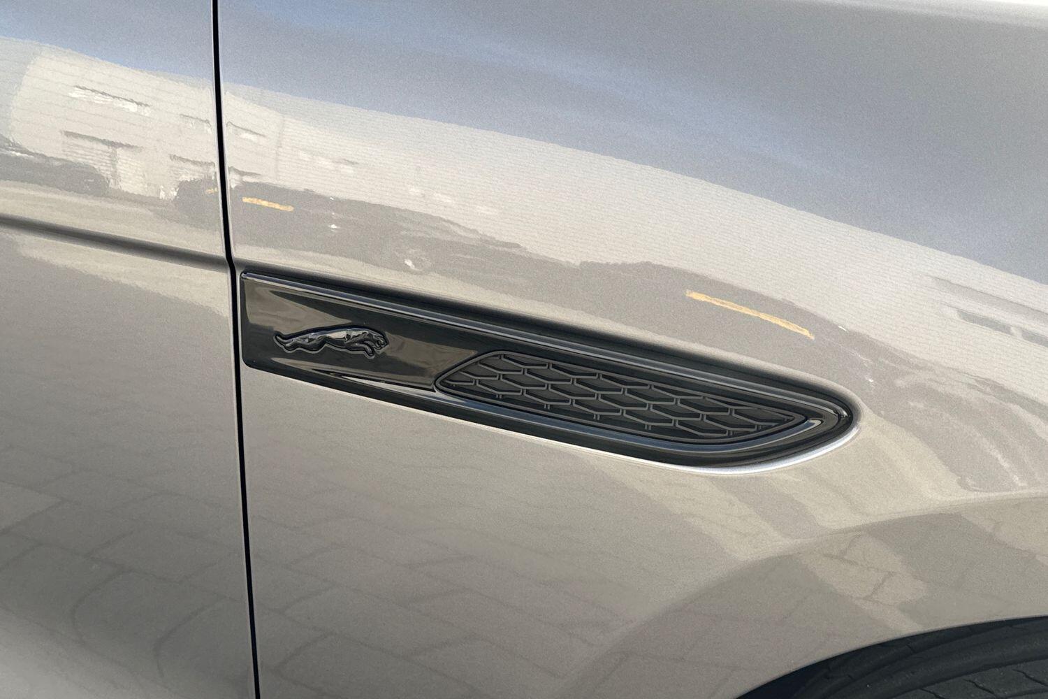 Used Jaguar F-Pace 2023 for sale - 77358850: Photo 39