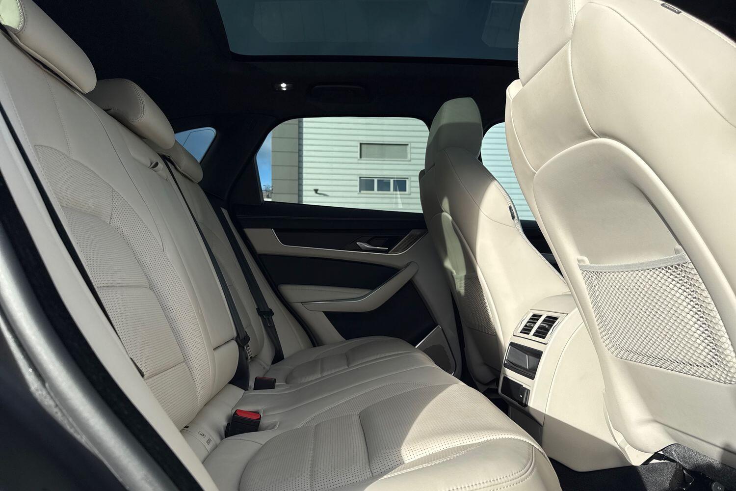 Used Jaguar F-Pace 2023 for sale - 77358850: Photo 41