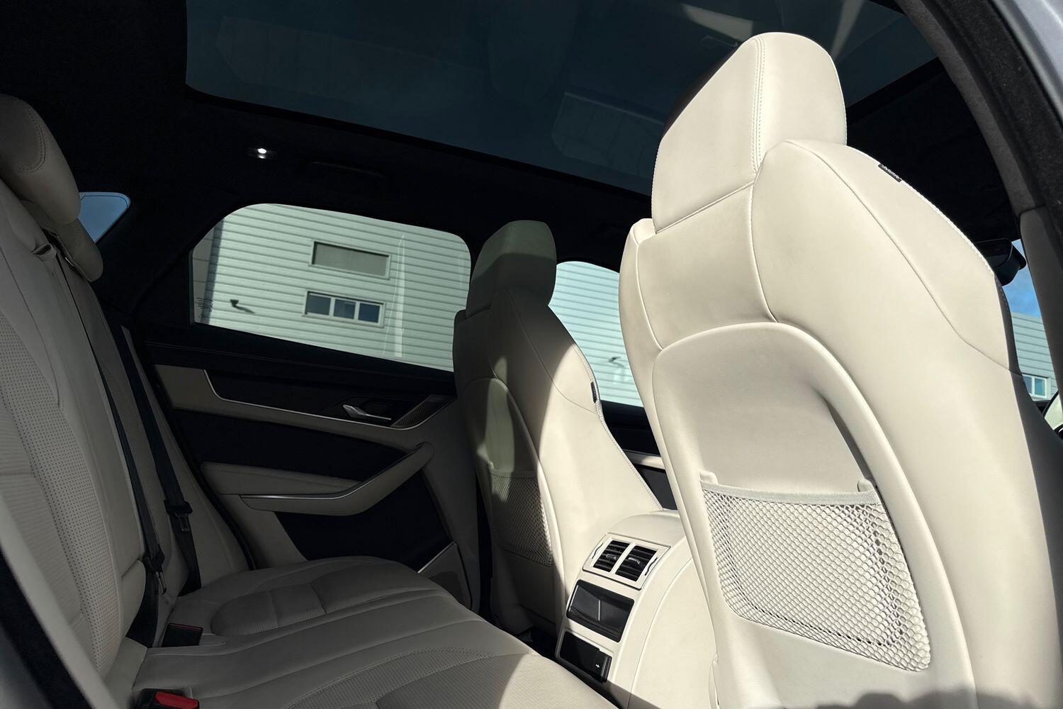 Used Jaguar F-Pace 2023 for sale - 77358850: Photo 42