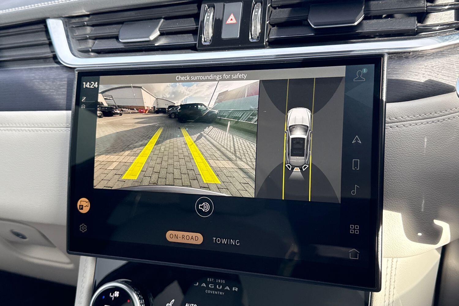 Used Jaguar F-Pace 2023 for sale - 77358850: Photo 5