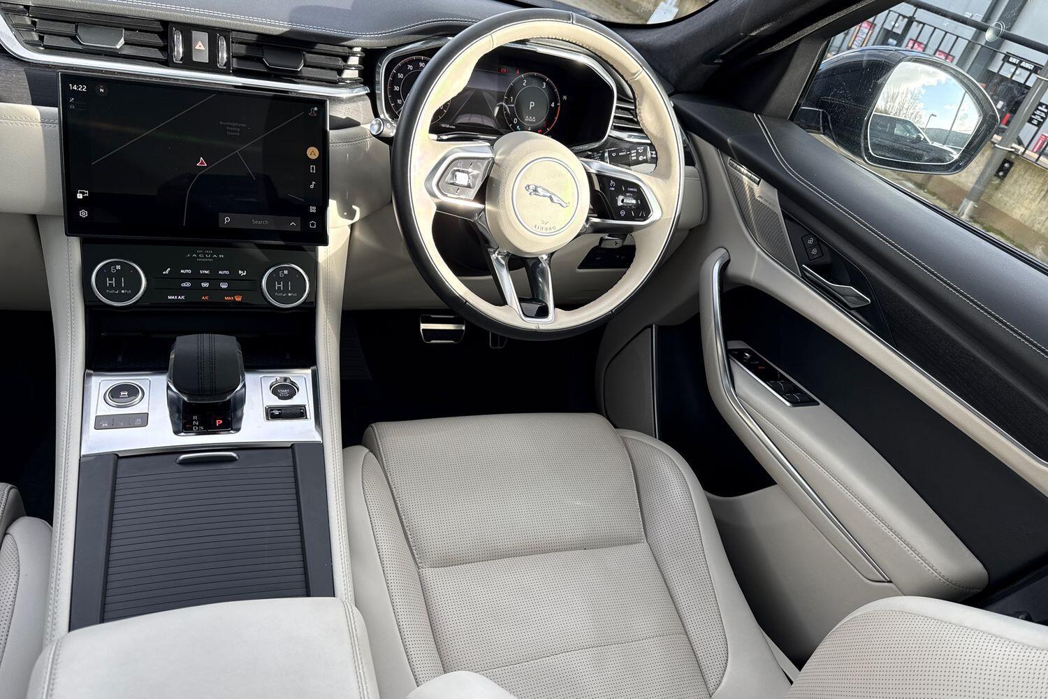 Used Jaguar F-Pace 2023 for sale - 77358850: Photo 51