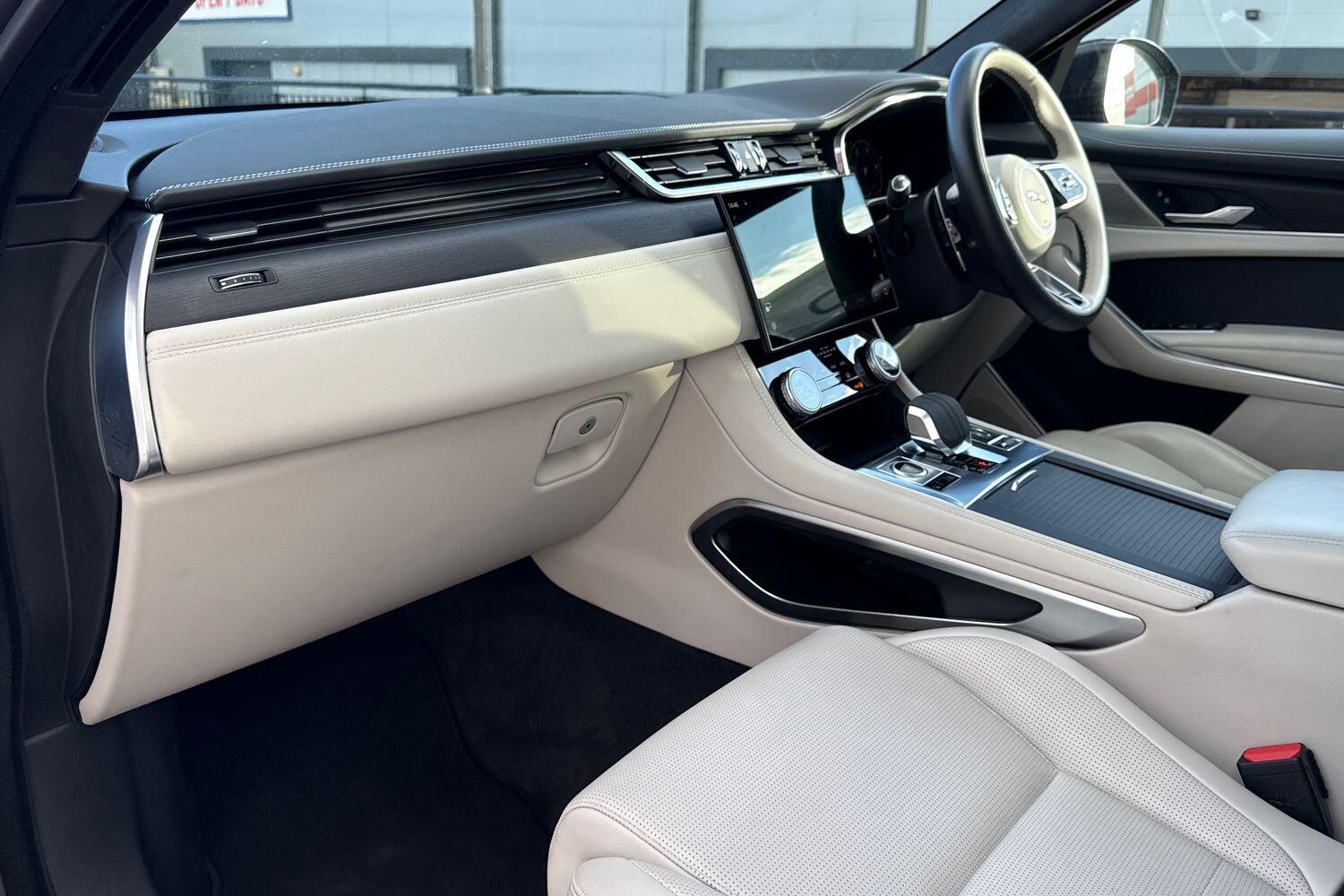 Used Jaguar F-Pace 2023 for sale - 77358850: Photo 52