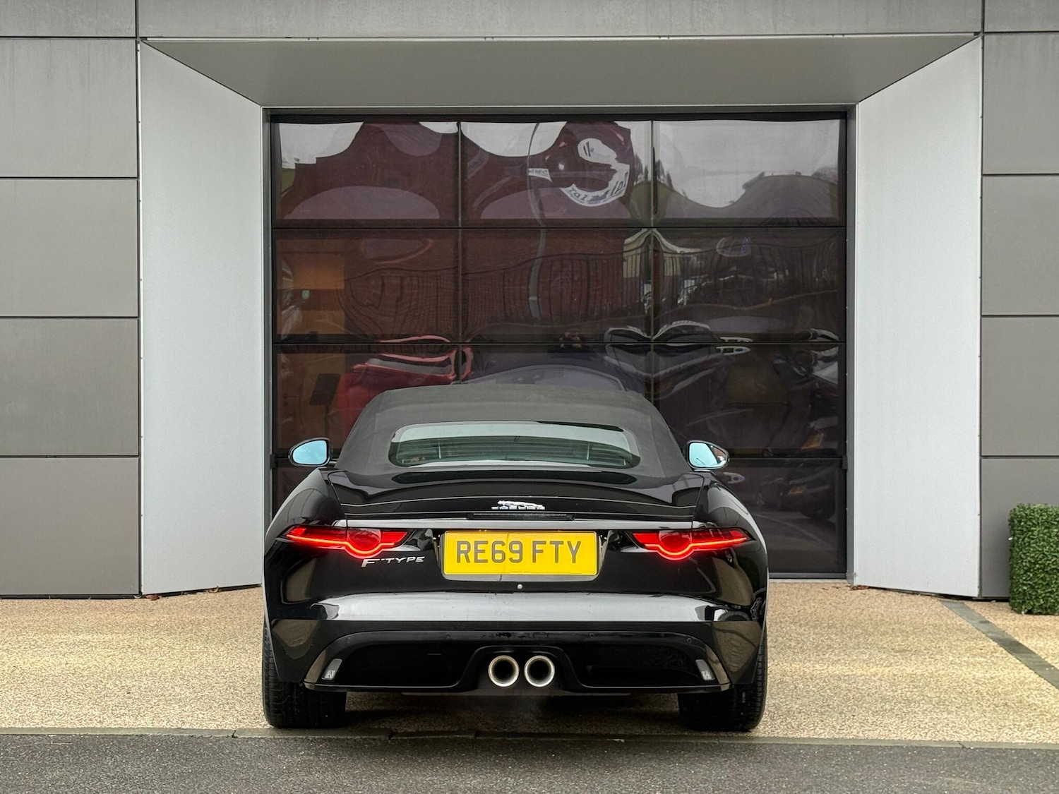 Used Jaguar F-Type 2020 for sale - 77523542: Photo 14