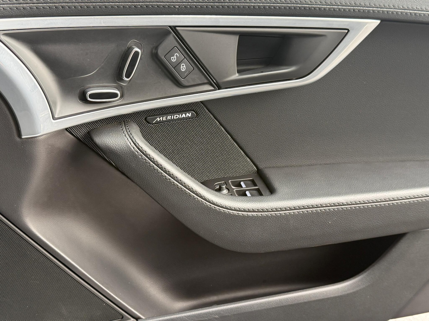 Used Jaguar F-Type 2020 for sale - 77523542: Photo 31