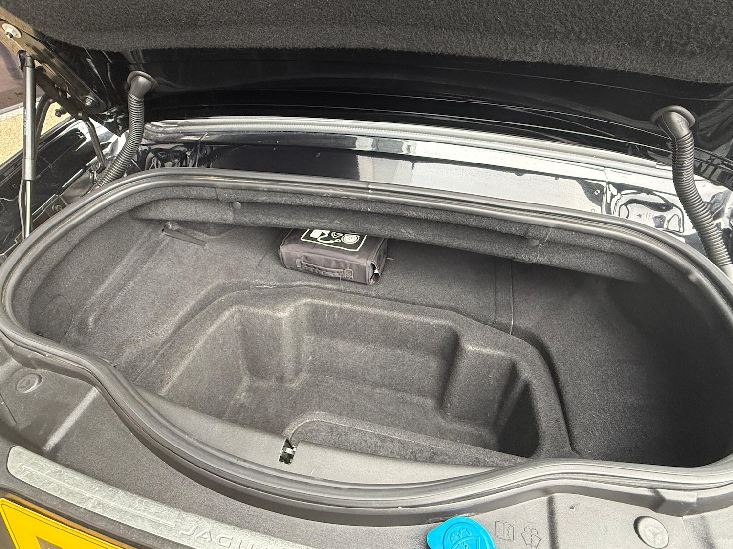 Used Jaguar F-Type 2020 for sale - 77523542: Photo 38