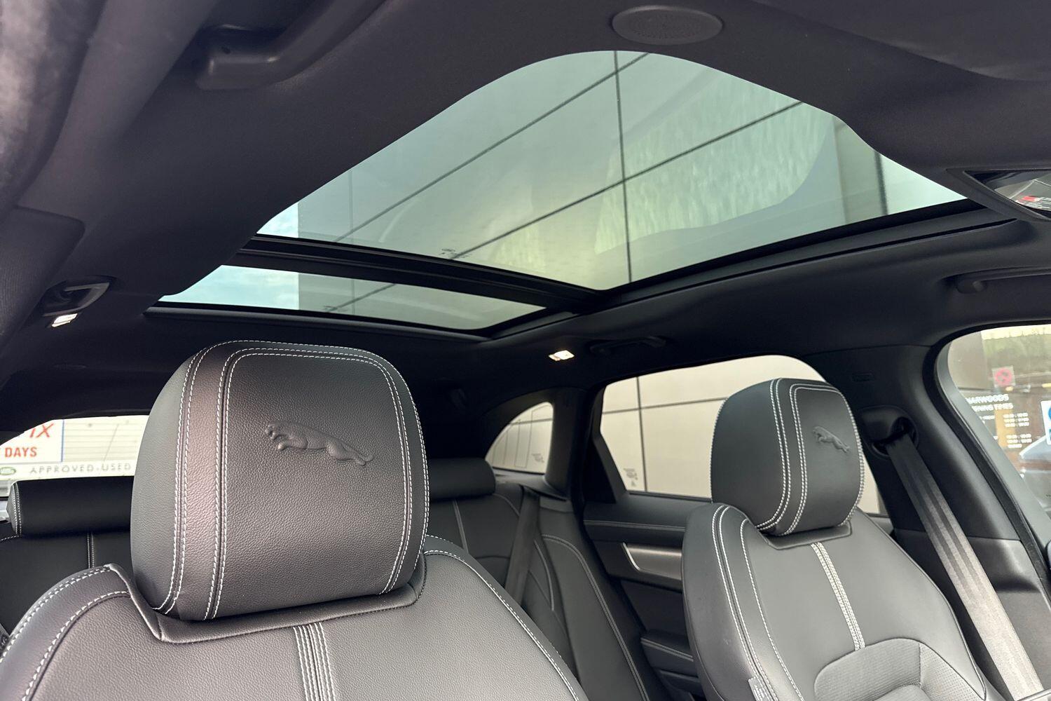 Used Jaguar F-Pace 2023 for sale - 76561321: Photo 10