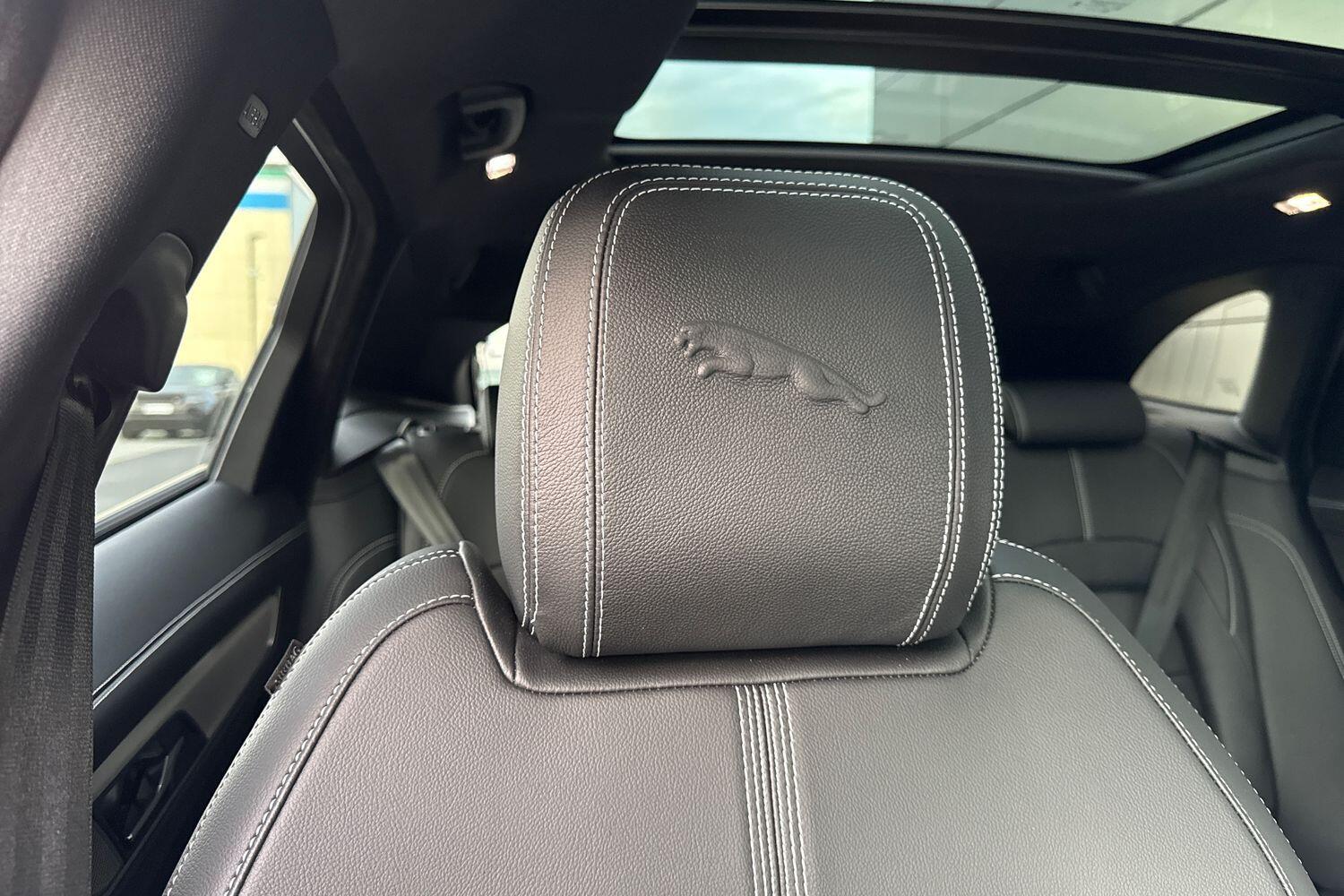 Used Jaguar F-Pace 2023 for sale - 76561321: Photo 17