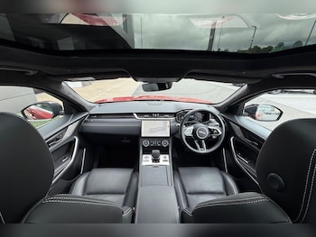 Used Jaguar F-Pace 2021 for sale - 75258529: Photo