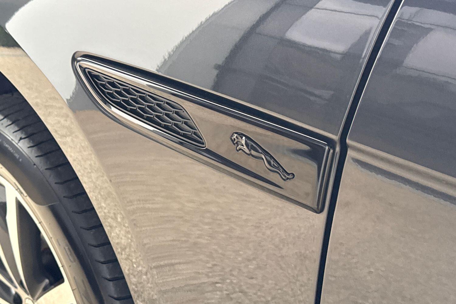 Used Jaguar F-Pace 2023 for sale - 77387492: Photo 30