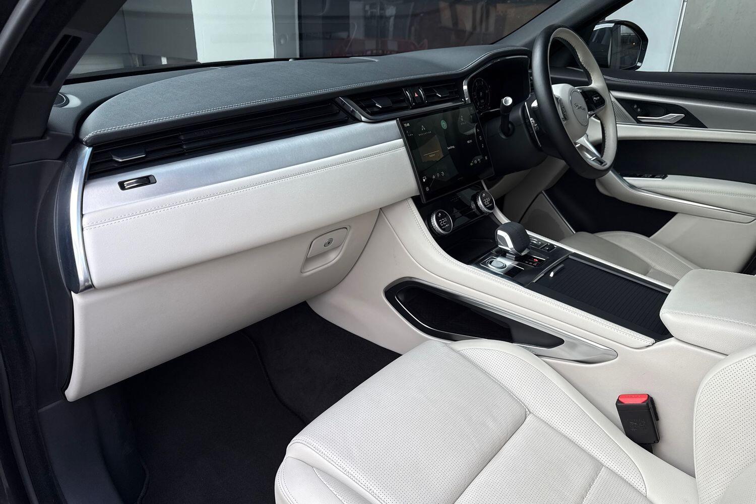 Used Jaguar F-Pace 2023 for sale - 77387492: Photo 36