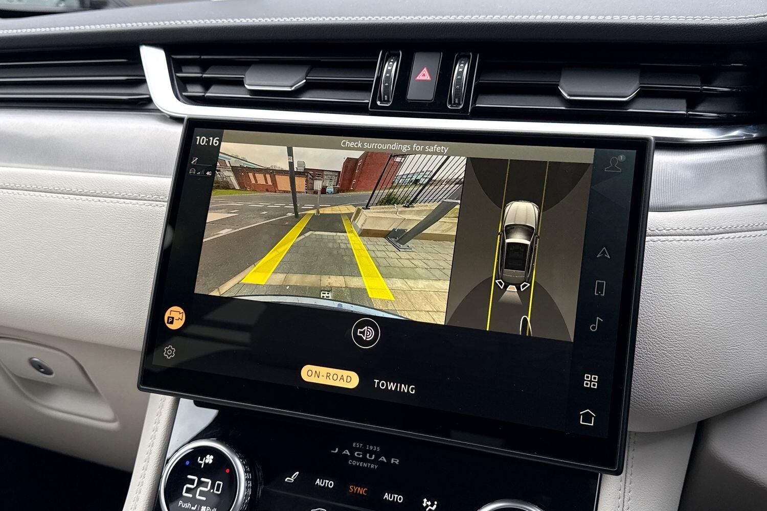 Used Jaguar F-Pace 2023 for sale - 77387492: Photo 4