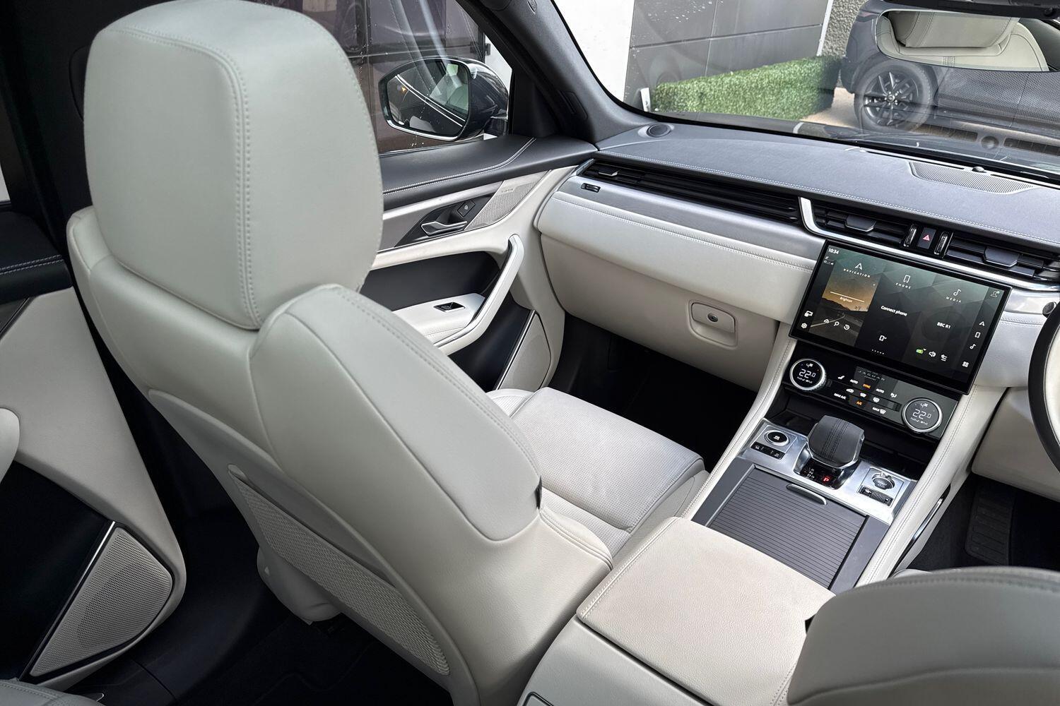 Used Jaguar F-Pace 2023 for sale - 77387492: Photo 40